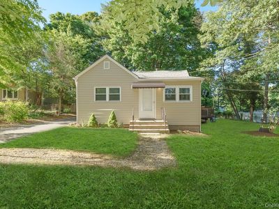 7 Laurelton Avenue, Selden, NY, 11784