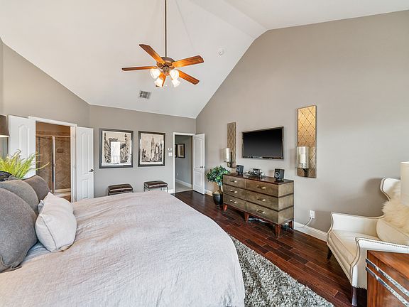 3rd image of 6781 Cortona Ln