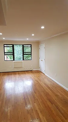 Rented by R New York | media 3