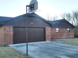 1218 D St, Snyder, OK 73566