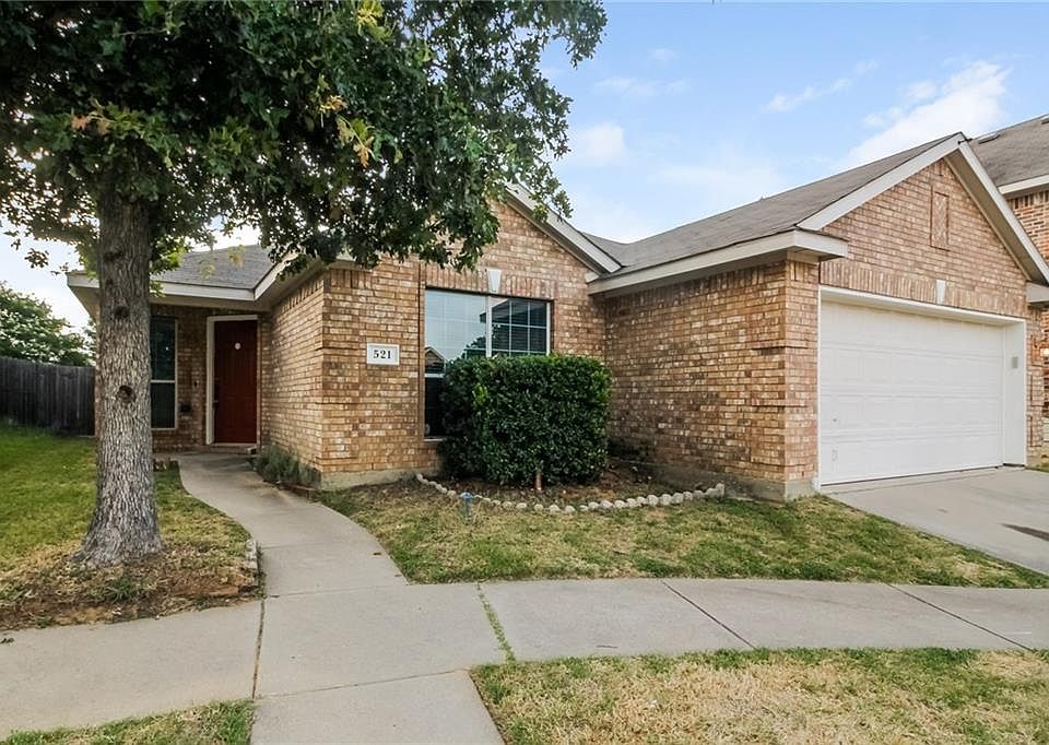 1st image of 521 Lowery Oaks Trl