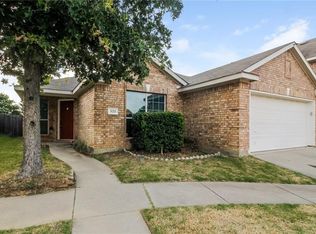 521 Lowery Oaks Trl, Fort Worth, TX 76120