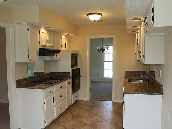 Kitchen w/ Granite Tops
