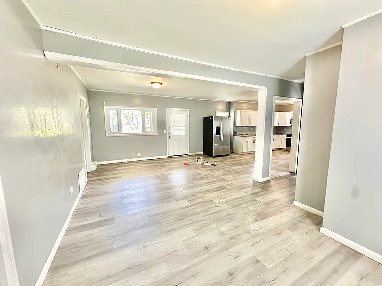 26 Townsend Ave — Photo 10