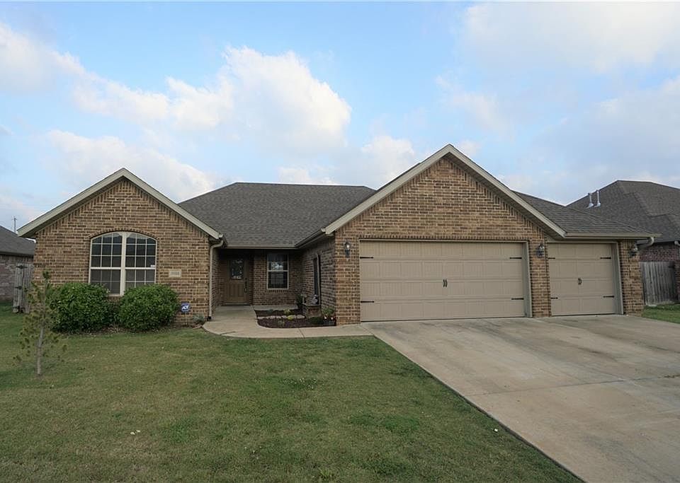1st image of 10855 Foxglove Ln