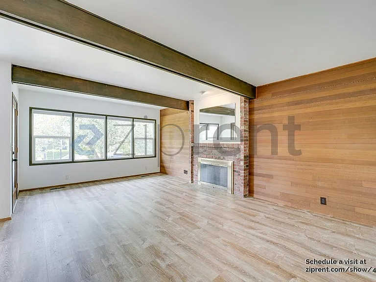 4110 44th Ave SW — Photo 5
