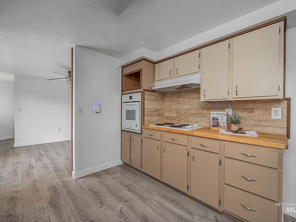 4th image of 4484 Community Rd