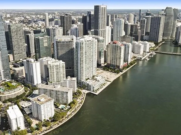 1300 Brickell Bay Dr #2105 — Photo 40