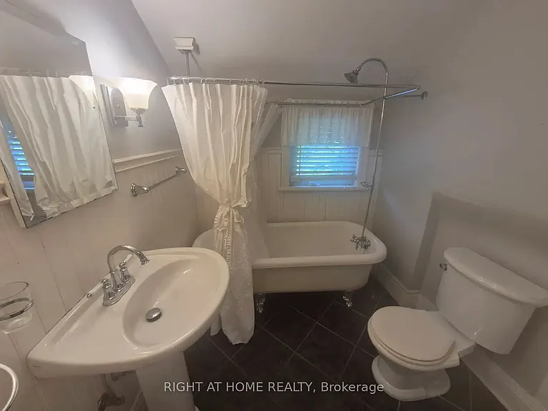 755 Maple Ave — Photo 14