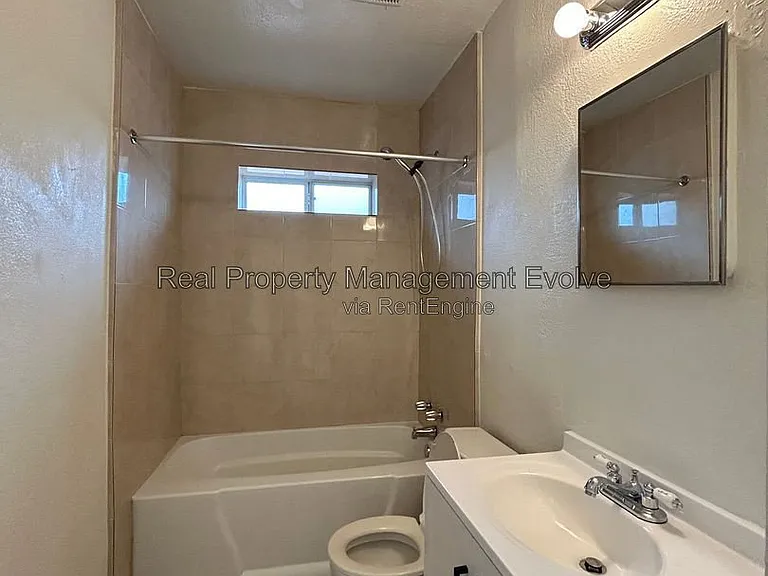 334 W Highland Ave #1 — Photo 10