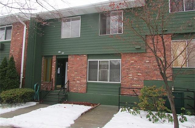 1st image of 238 Coachlight Sq #238