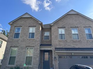 42377 Abney Wood Dr, Chantilly, VA 20152