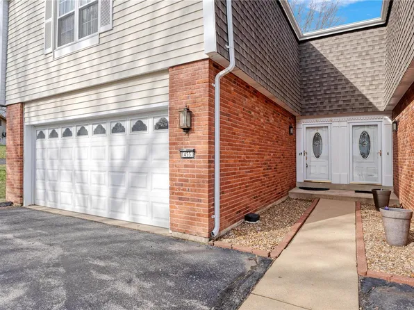 14551 Tramore Dr, Chesterfield, MO 63017