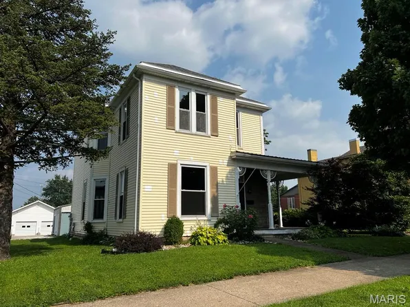 415 S Main St, Palmyra, MO 63461