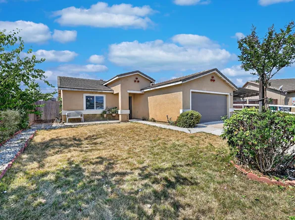 557 Camellia Dr, Chowchilla, CA 93610