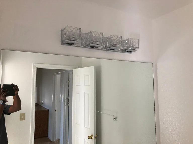 2nd bath vanity area