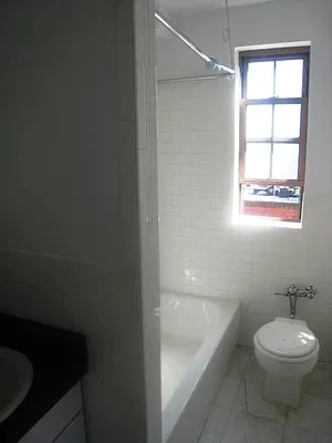 Rented by City Connections Realty | media 12