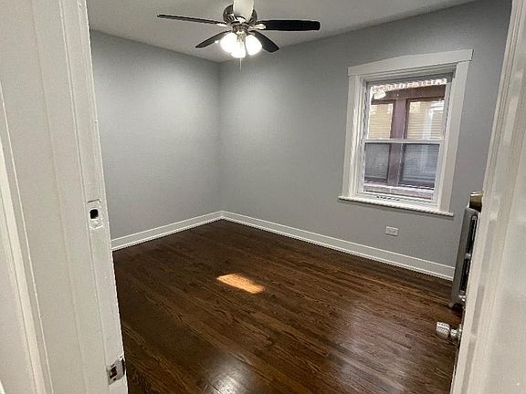 4th image of 3640 N Whipple St #1