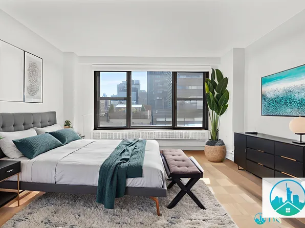 7 East 14th Street image 4 of 13