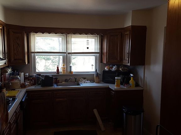 5th image of 8 Ann St #1