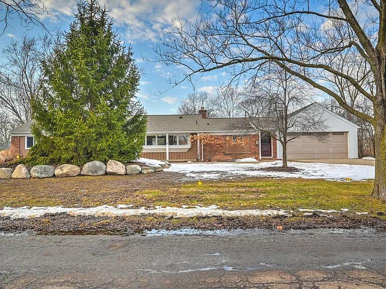 2976 Summervale Ln — Photo 16