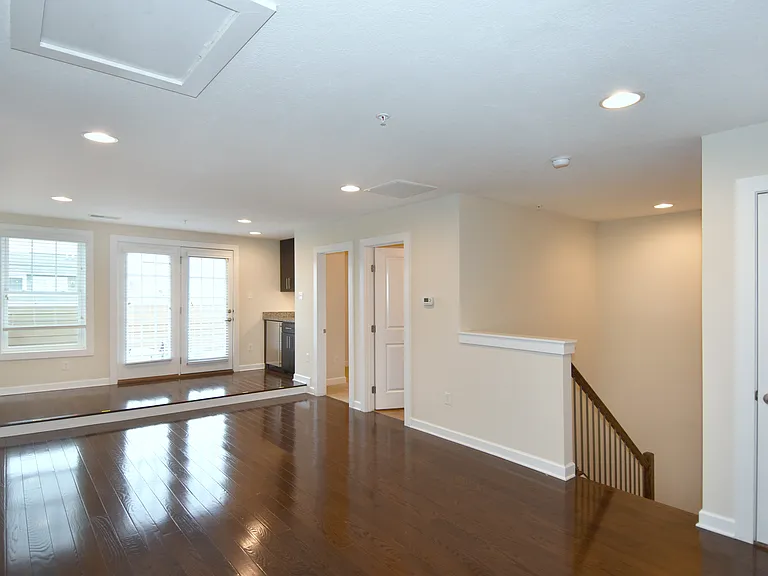 346 Osona Ln — Photo 30