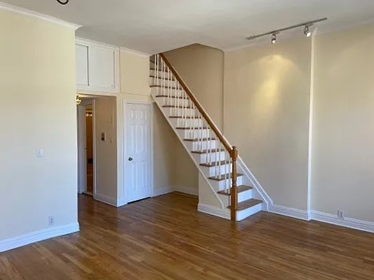 Rented by BLU Real Estate | media 12