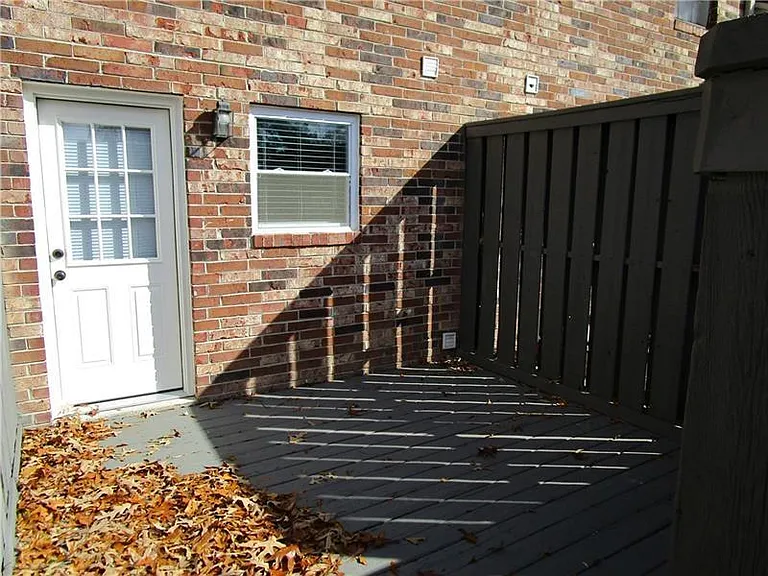 1235 Riverside Dr #F6 — Photo 27
