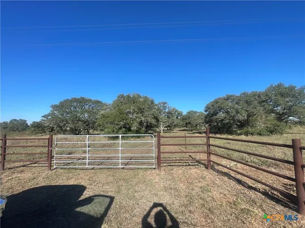 3096 Fm 3157, Cuero, TX 77954