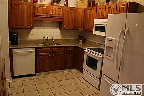 5th image of 3008 Plumtree Ln