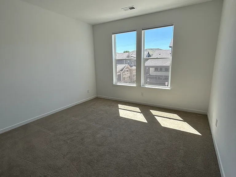 17147 W 11th Ave — Photo 6