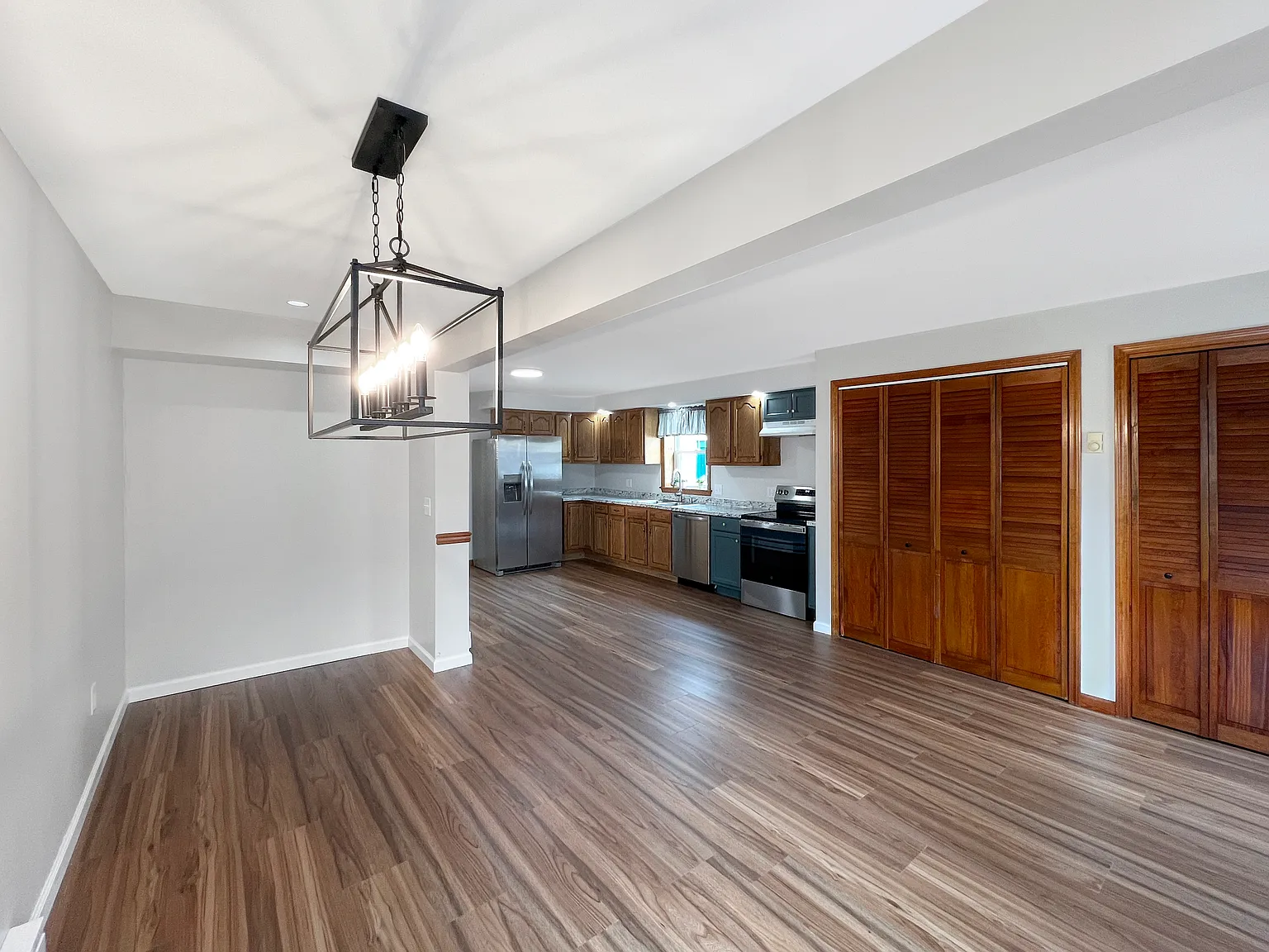 3 bed, 1320 sqft, $1,400 — Photo 4