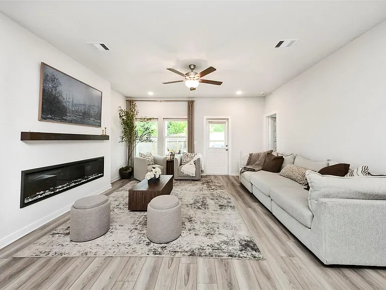 8646 Blueberry Ash St — Photo 19