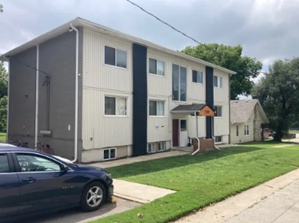 120 Kindred Ave #2, Bonner Springs, KS 66012