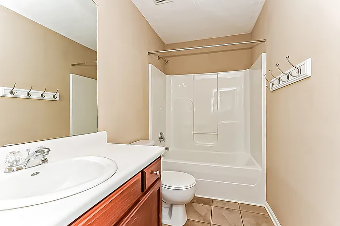410 Wichita Dr — Photo 11