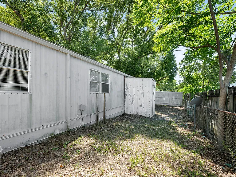 4239 Memphis Ave — Photo 14