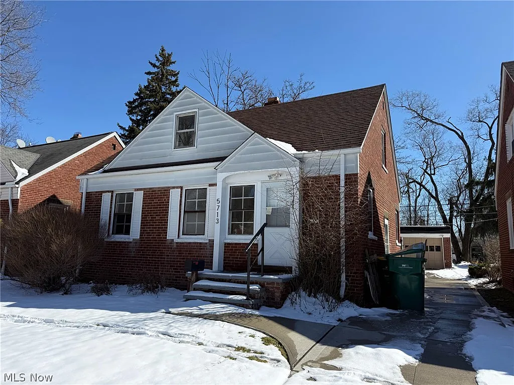 5713 South Blvd photo 1