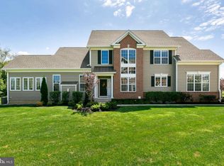 202 Eagle Ct, Moorestown, NJ 08057