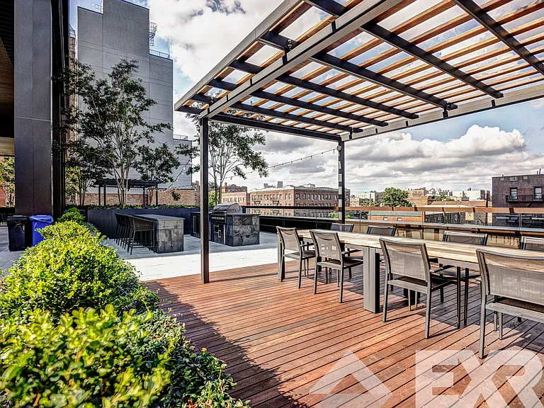 2230 Cropsey Ave #2602 — Photo 44