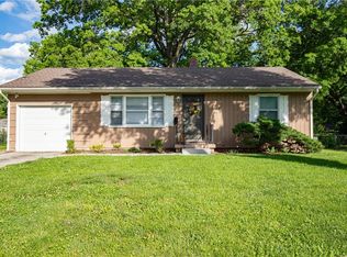8811 Richards Dr, Raytown, MO 64133