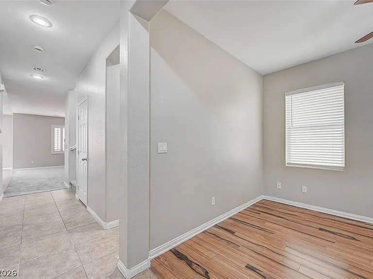 964 Wagner Valley St — Photo 5