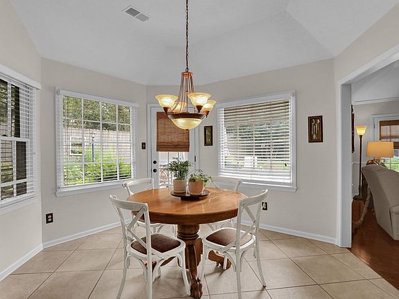 4th image of 8401 Overcup Oaks Dr