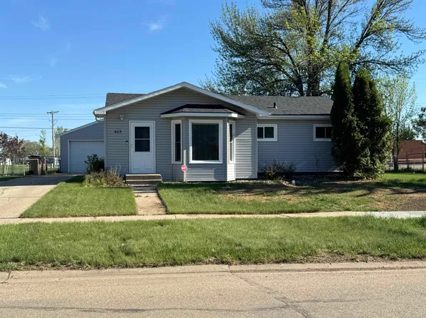 405 24th Ave NW, Minot, ND 58703