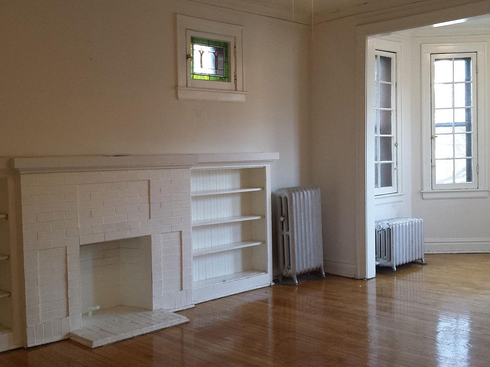 1st image of 1329 W Fargo Ave APT 1N