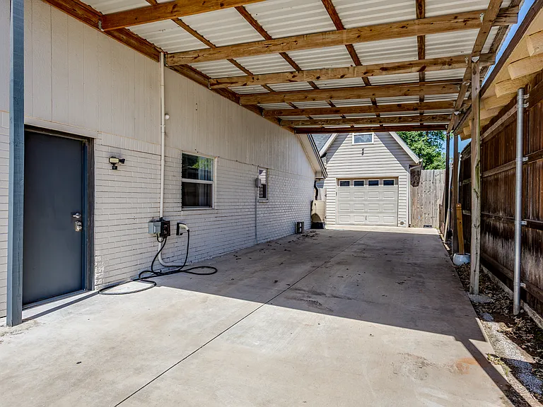 1809 Norwich Pl — Photo 14