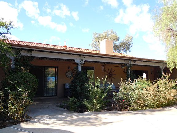 5th image of 1451 E Calle Mariposa