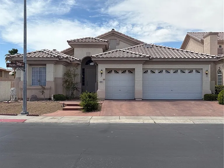 8727 Stockholm Ave — Photo 1