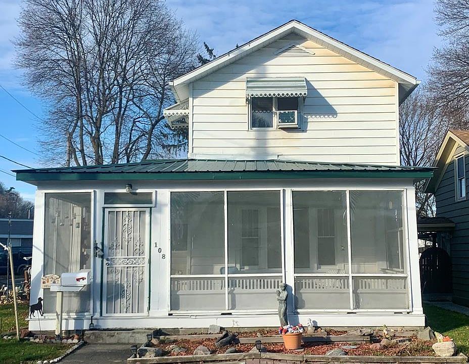 1st image of 108 12th St