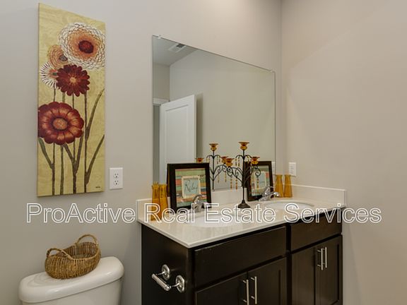 4th image of 4013 Colley Ave #302
