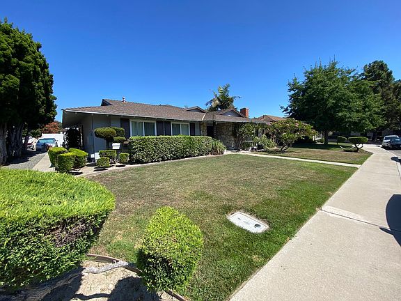2nd image of 17386 San Luis St #4